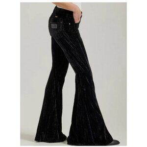 Wrangler Retro Velvet Comfort Stretch Fit High-Rise Black Flare 28 x 34